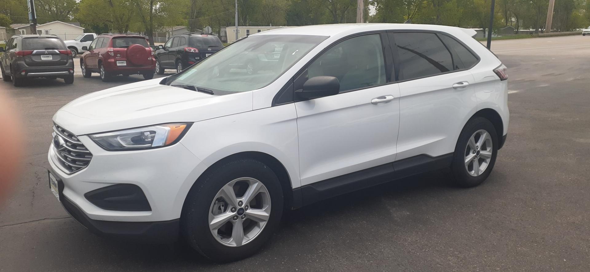 2019 Ford Edge SE AWD (2FMPK4G92KB) with an 2.0L L4 DOHC 16V engine, 6A transmission, located at 2015 Cambell Street, Rapid City, SD, 57701, (605) 342-8326, 44.066433, -103.191772 - CARFAX AVAILABLE - Photo#1